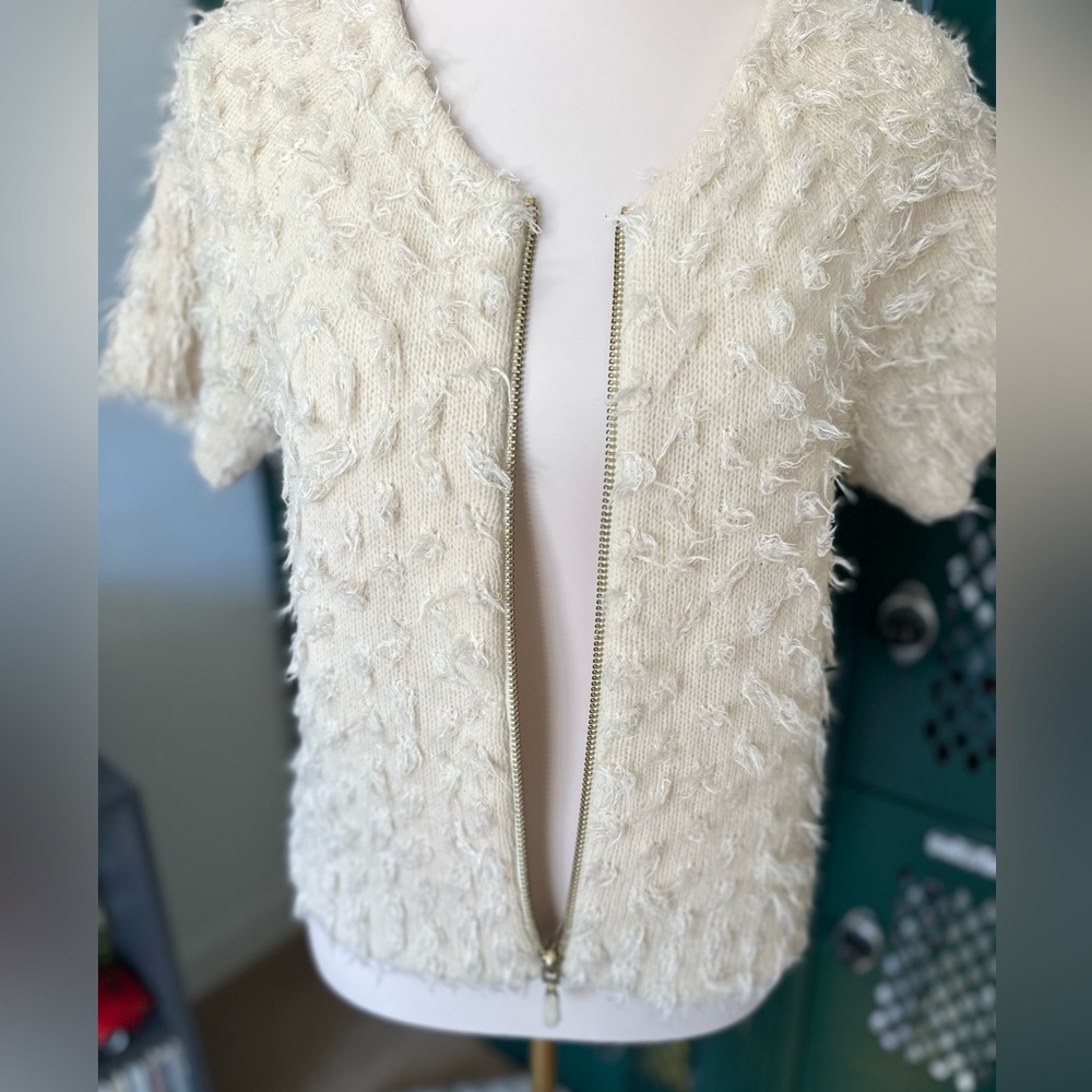 Anthropologie Sleeping on Snow short sleeve zip up fuzzy eyelash sweater Size M - Picture 6 of 8